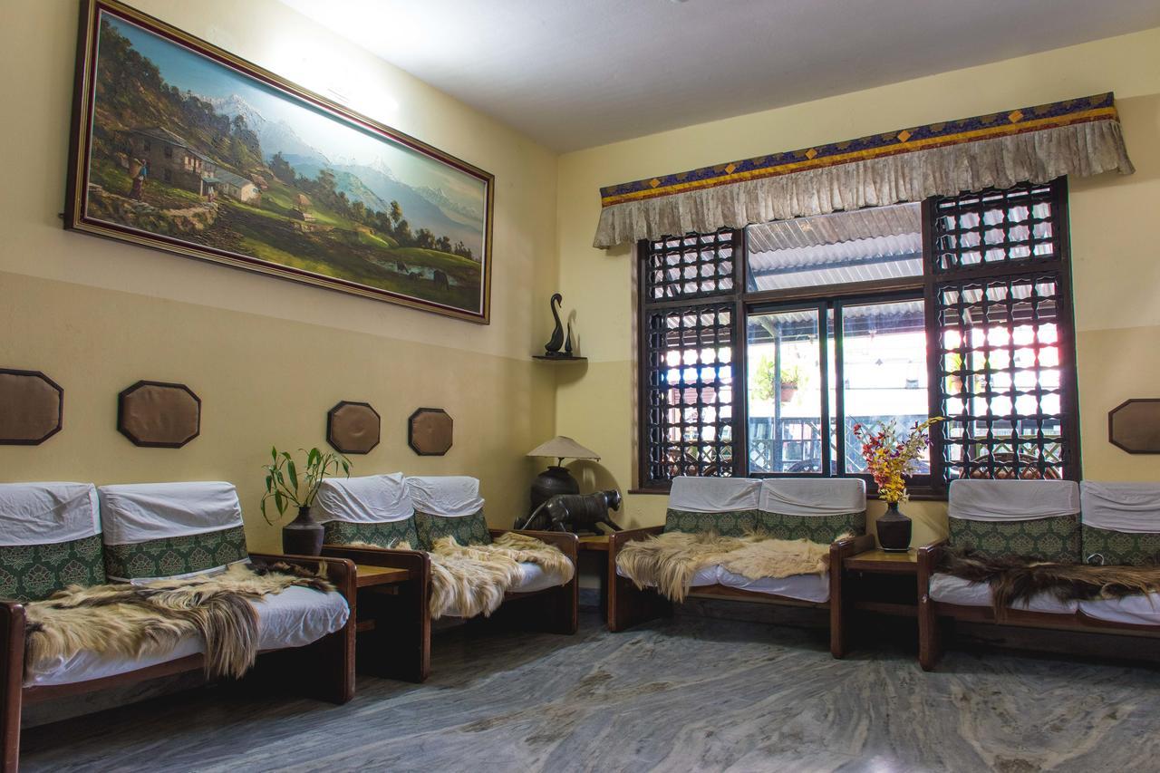 Hotel Meera Pokhara Exterior photo