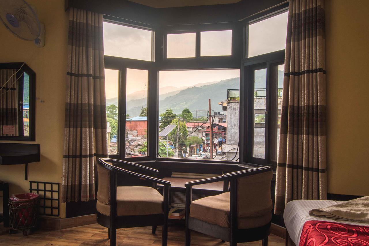 Hotel Meera Pokhara Exterior photo